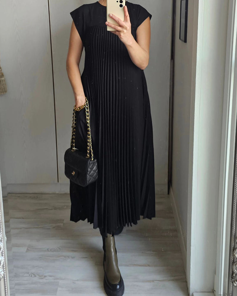 Sleeveless pleated simple solid colour dress